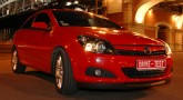  .      Opel Astra GTC Turbo