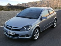Opel Astra H GTC photo