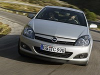 Opel Astra H GTC photo