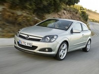 Opel Astra H GTC photo