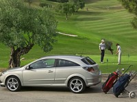 Opel Astra H GTC photo