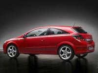 Opel Astra H GTC photo