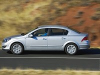Opel Astra H photo