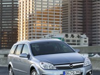 Opel Astra H photo