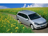 Opel Astra H photo