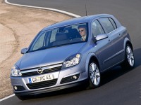 Opel Astra H photo