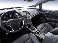 Opel Astra OPC photo