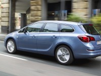 Opel Astra J Sports Tourer photo